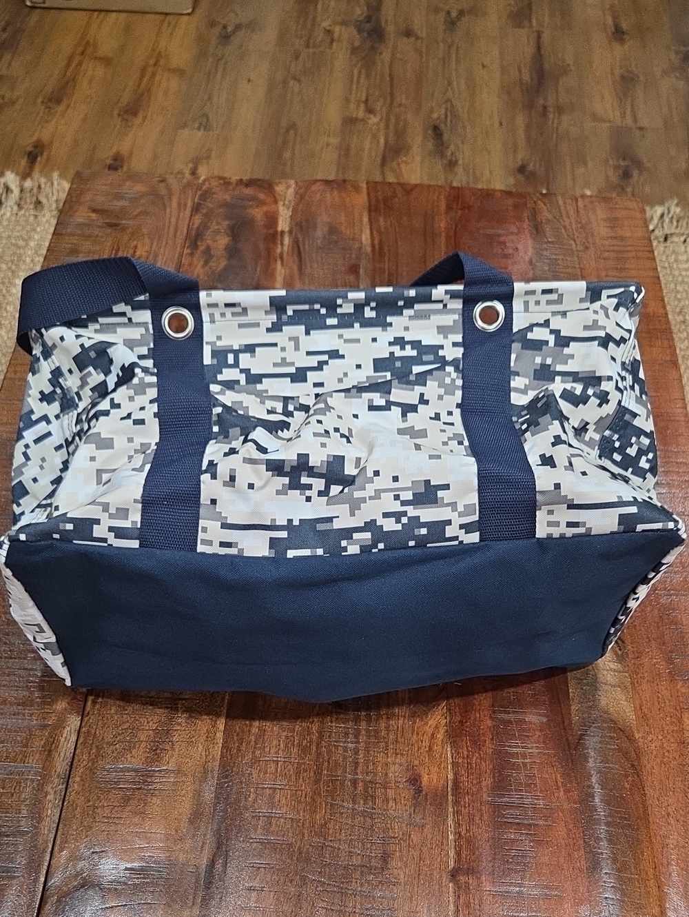 NWT Thirty-One Bag - Picture 3 of 6